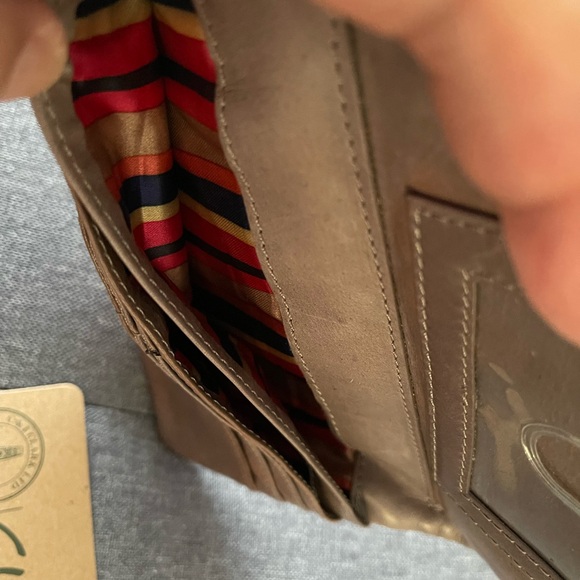 Clarks Leather Wallet - Picture 8 of 11